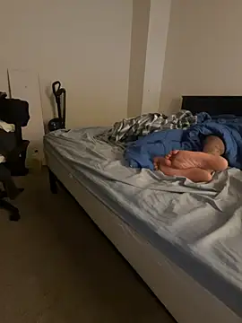 Kingbertfeet online show from 3, 2, 2026