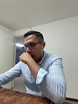 Snapshot of AdrianGarcia89 chatting on 3, 6, 2026 AdrianGarcia89 online show from 3, 6, 2026