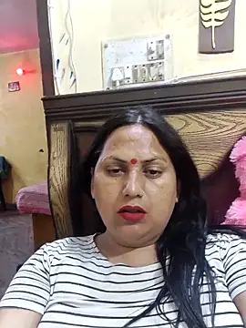 Snapshot of Hotmylips chatting on 15, 4, 2026 Hotmylips online show from 15, 4, 2026