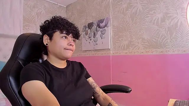 Sasha Venom online show from 19, 12, 2025