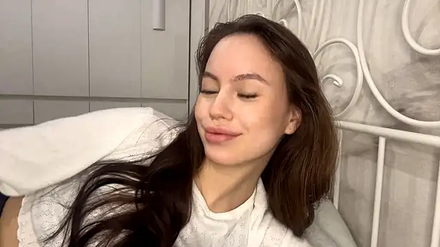 Snapshot of KitCerveny chatting on 19, 12, 2025 KitCerveny online show from 19, 12, 2025