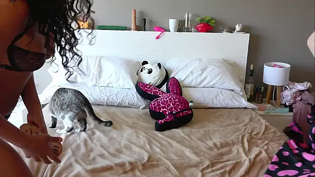 MikaScarlet online show from 31, 3, 2026