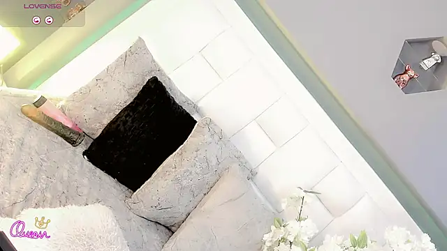 Snapshot of FernandaGil chatting on 9, 4, 2026 FernandaGil online show from 9, 4, 2026