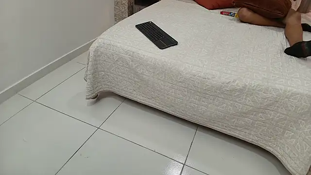 zoe bermudez online show from 18, 12, 2025