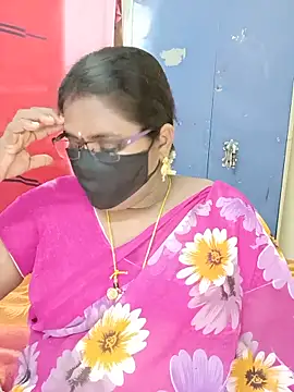 Snapshot of sirisha__9 chatting on 15, 5, 2026 sirisha 9 online show from 15, 5, 2026