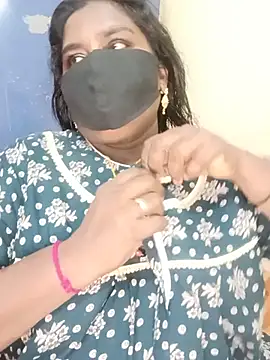 Snapshot of sirisha__9 chatting on 4, 6, 2026 sirisha 9 online show from 4, 6, 2026