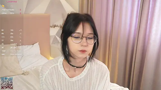 DeliaLoma online show from 31, 3, 2026