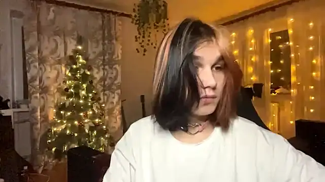 emo sweet online show from 18, 12, 2025