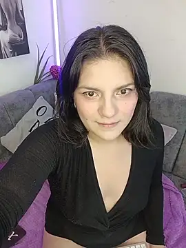 Snapshot of paulina_coxx chatting on 3, 4, 2026 paulina coxx online show from 3, 4, 2026