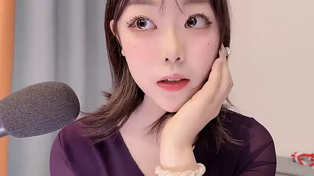 smalldaisy online show from 28, 3, 2026