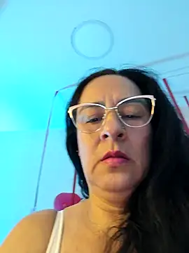 KiaraFoster online show from 18, 2, 2026