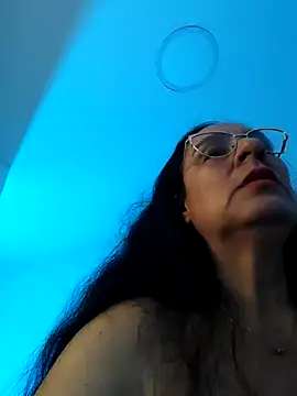 KiaraFoster online show from 11, 4, 2026