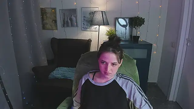 SarahShelby online show from 13, 6, 2026