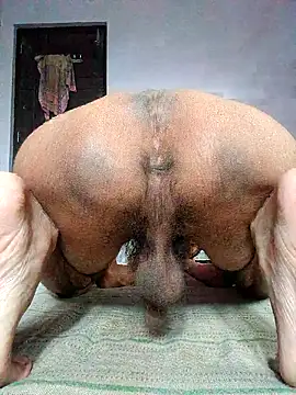 Snapshot of juicy--cock chatting on 17, 7, 2026 juicy--cock online show from 17, 7, 2026