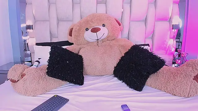 Snapshot of _PaulinaDoll_ chatting on 16, 2, 2026 PaulinaDoll online show from 16, 2, 2026