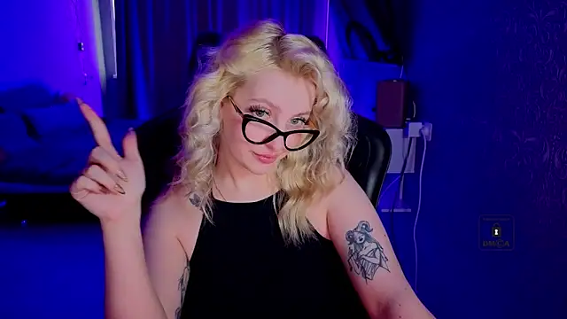 Eva Vibe  online show from 13, 4, 2026