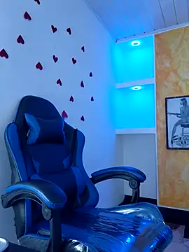 ashley-17 online show from 19, 2, 2026