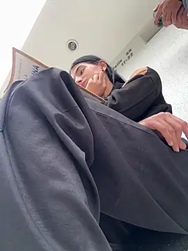 Ema Rose  online show from 1, 2, 2026