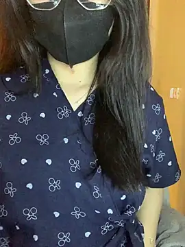 Sofiababy22 online show from 15, 4, 2026