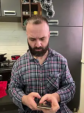 DamonSalvatore2 online show from 14, 1, 2026