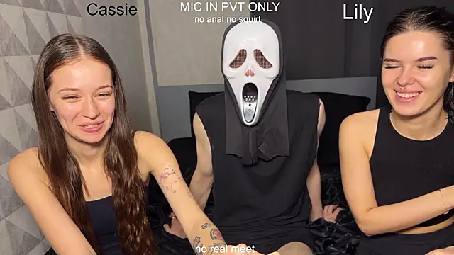 girls secrets online show from 17, 2, 2026