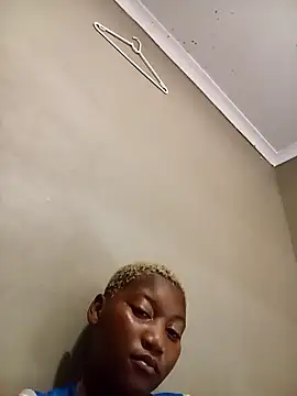 Snapshot of goldenstrips295 chatting on 13, 1, 2026 goldenstrips295 online show from 13, 1, 2026