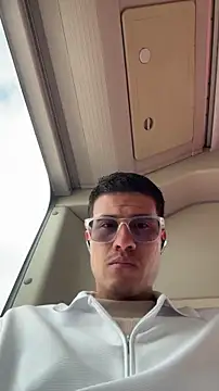 Latin Paisa Boy online show from 21, 2, 2026