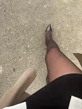 Molly-xiao online show from 1, 4, 2026