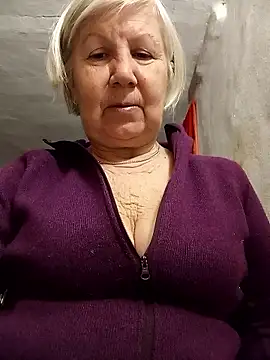 KlaudiaDarling online show from 13, 1, 2026