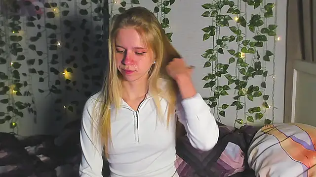 Snapshot of Cute_Madam chatting on 12, 1, 2026 Cute Madam online show from 12, 1, 2026