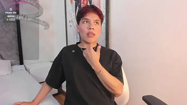 Snapshot of LittleZanee chatting on 15, 1, 2026 LittleZanee online show from 15, 1, 2026