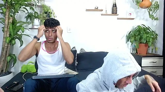 Snapshot of Interracial_Snow_Bunny chatting on 13, 2, 2026 Interracial Snow Bunny online show from 13, 2, 2026