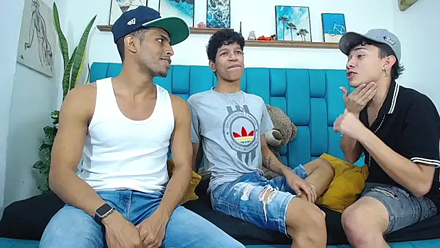 Interracial Snow Bunny online show from 26, 3, 2026