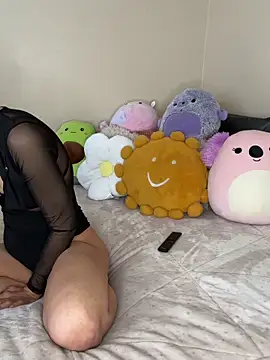 FaiiryArii online show from 15, 4, 2026