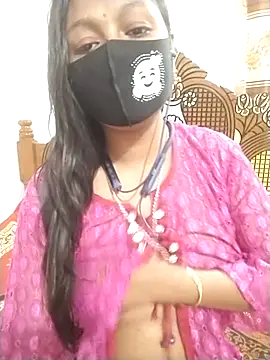 Snapshot of sumi_couele18 chatting on 8, 4, 2026 sumi couele18 online show from 8, 4, 2026