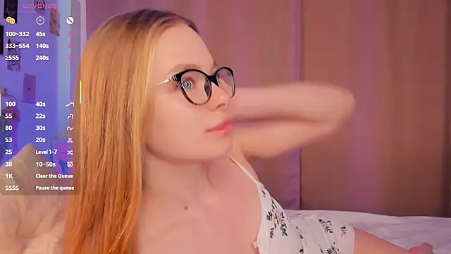 Snapshot of Icehoneybyte chatting on 4, 3, 2026 Icehoneybyte online show from 4, 3, 2026