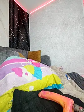 Isis Hot   online show from 27, 3, 2026