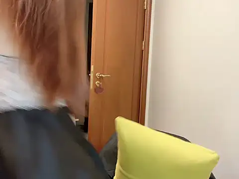 YiYi-oo online show from 18, 1, 2026