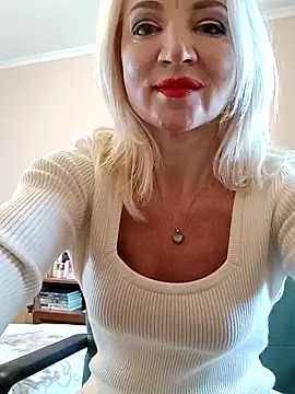 Snapshot of MiraStar984 chatting on 1, 2, 2026 MiraStar984 online show from 1, 2, 2026