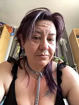 NymphoBuzi online show from 2, 6, 2026