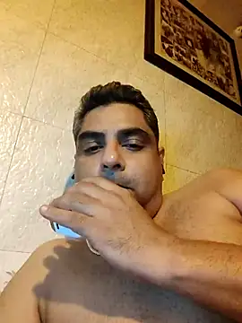 hardnhornybull online show from 10, 3, 2026