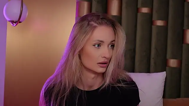 AmeliaAngel online show from 20, 10, 2025