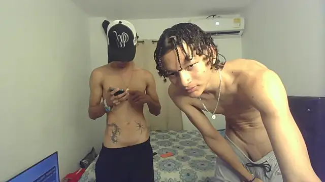 pocket loversxxx online show from 25, 2, 2026