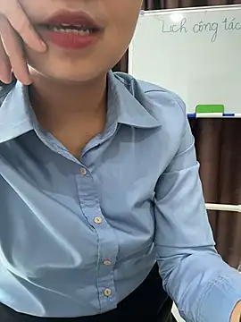 Bong lovelyy online show from 4, 3, 2026