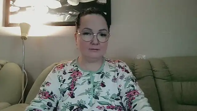 infinity loveliness online show from 18, 4, 2026