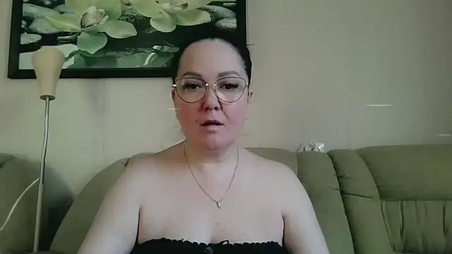 infinity loveliness online show from 19, 5, 2026