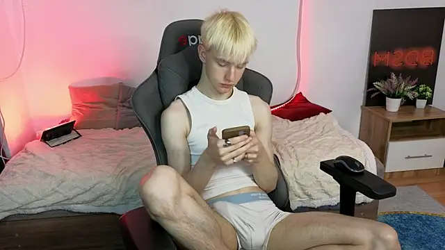 lucidangelok1 online show from 25, 6, 2026