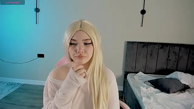 Aiko mainee online show from 23, 2, 2026