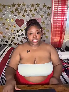 Chocolatebunnyxx96 online show from 16, 2, 2026