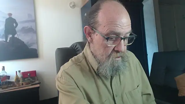 Uncle Hottie online show from 13, 7, 2026